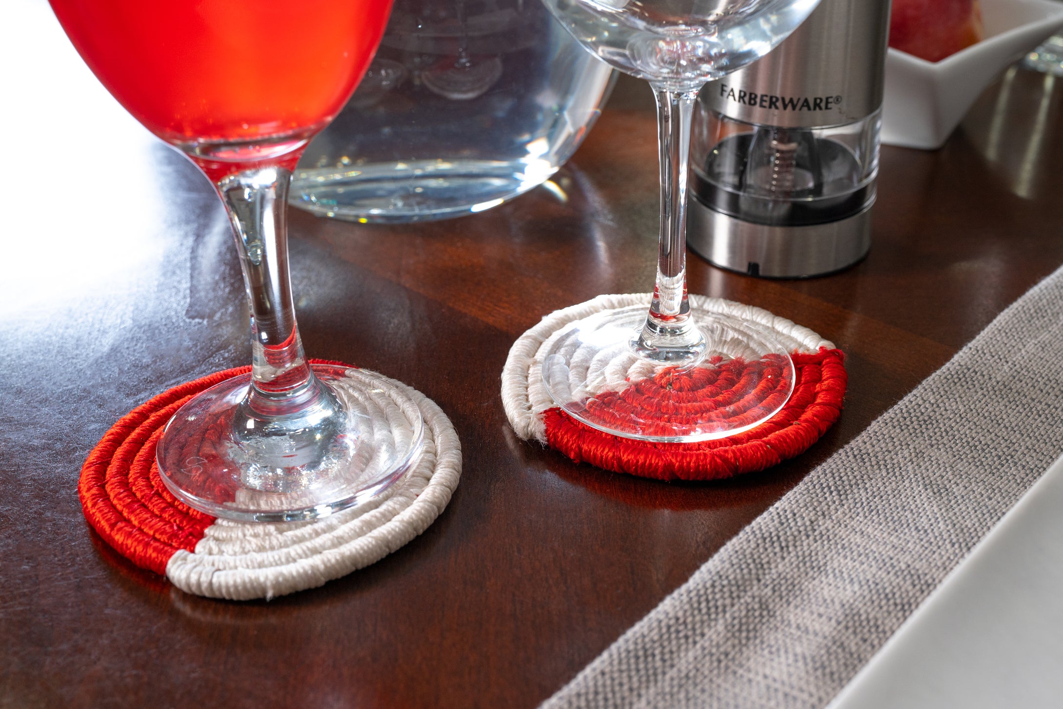 Magical coaster (set of 6)